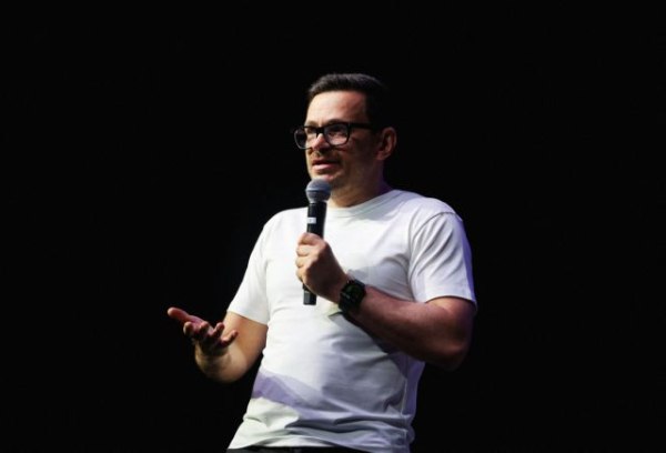 Σερβία: Επίθεση στη Ρωσία από ρώσο ακτιβιστή της αντιπολίτευσης