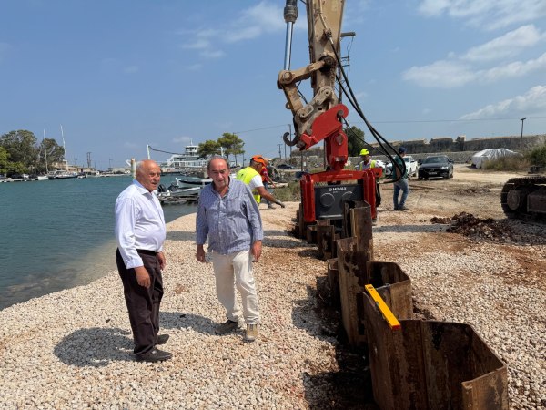 Ξεκίνησαν οι εργασίες αντικατάστασης του υποθαλάσσιου αγωγού νερού στη Λευκάδα