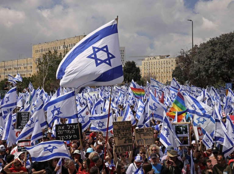 FT: «Δύο κράτη ή αιώνιος πόλεμος: η μόνη ρεαλιστική επιλογή για Ισραήλ και Παλαιστίνη»