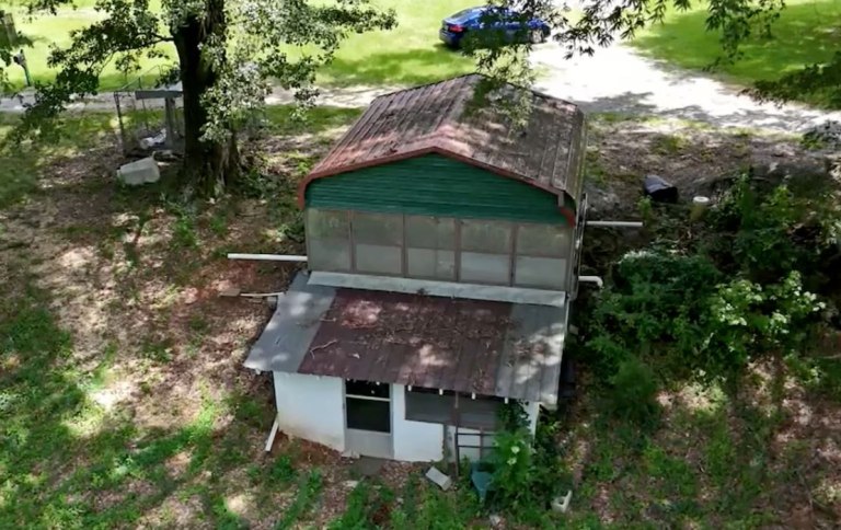 Υπόγειο τρόμου στην Αλαμπάμα: Κλειδωμένα παιδιά για χρόνια, θύματα σεξουαλικής κακοποίησης – Γονείς υπό έρευνα