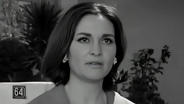 Πέθανε η ηθοποιός και σκηνοθέτις Ελένη Καρπέτα – Είχε παντρευτεί τον Νίκο Ξανθόπουλο