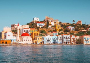 Αυτά είναι τα ελληνικά νησιά «διαμάντια» που σπάνε ρεκόρ το 2025