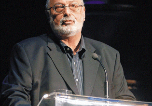 Κώστας Γεωργουσόπουλος: Λεηλασία ιδεών και οσίων