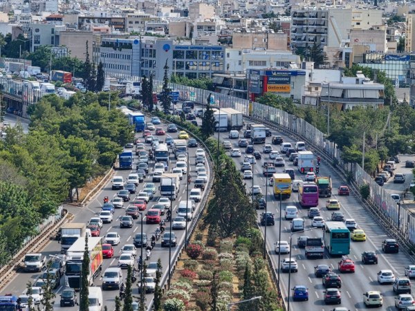 Πυρκαγιά σε όχημα στην κάθοδο του Κηφισού