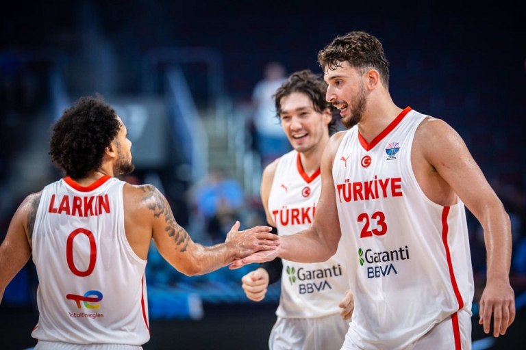 Τουρκία – Πορτογαλία 95-54: Διέλυσε τους Ίβηρες η ομάδα του Αταμάν (vid)