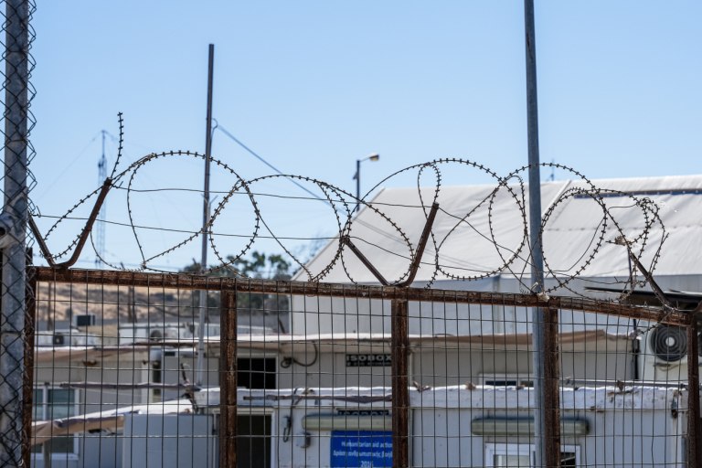 Ολομέλεια των προέδρων των ΔΣΕ: «Οπισθοδρόμηση» στο Κράτος Δικαίου από την κυβέρνηση στο μεταναστευτικό