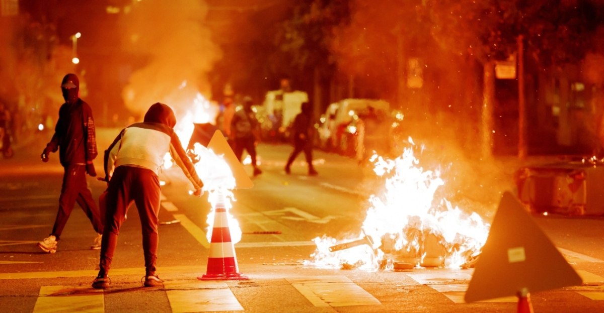 Διαδηλώσεις στην Ελβετία για τον θάνατο 17χρονου που προσπάθησε να ξεφύγει από την αστυνομία