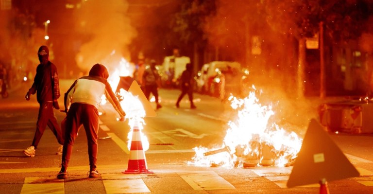 Διαδηλώσεις στην Ελβετία για τον θάνατο 17χρονου που προσπάθησε να ξεφύγει από την αστυνομία