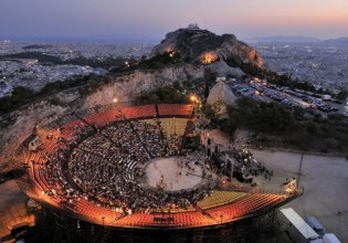 Θέατρο Λυκαβηττού: Οι συναυλίες και οι παραστάσεις που θα δούμε τον Σεπτέμβριο στον αγαπημένο λόφο