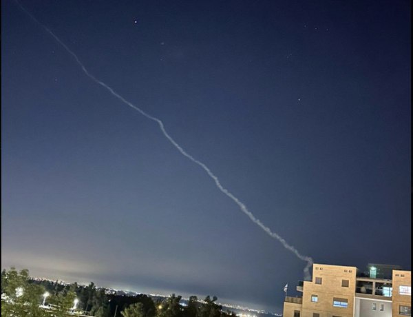 Το Ισραήλ ανακοινώνει πως αναχαίτισε πύραυλο των Χούθι από την Υεμένη