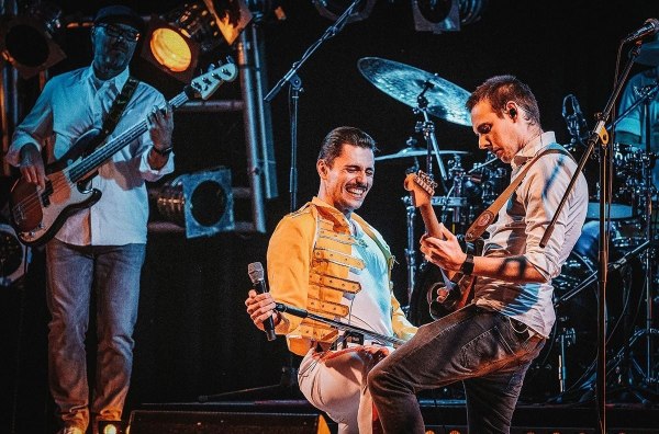 Μια βραδιά γεμάτη με όλες τις επιτυχίες των Queen