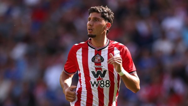 Από το Σίδνεϊ, στην Premier League και την… αγκαλιά του Γιοβάνοβιτς: Ποιος είναι ο Νεκτάριος Τριάντης που επέλεξε την Εθνική Ελλάδας (vids)