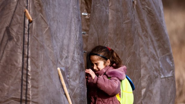 Η Ρωσία «ξεπουλάει» παιδιά από την Ουκρανία – Κατάλογος υιοθεσίας τα διαχωρίζει σα να είναι «προϊόντα» προς πώληση