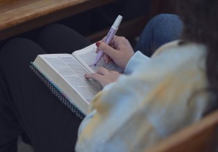 ΗΠΑ: Τι συνέβη όταν ένας καθηγητής απαγόρεψε τα κινητά τηλέφωνα στους φοιτητές του;