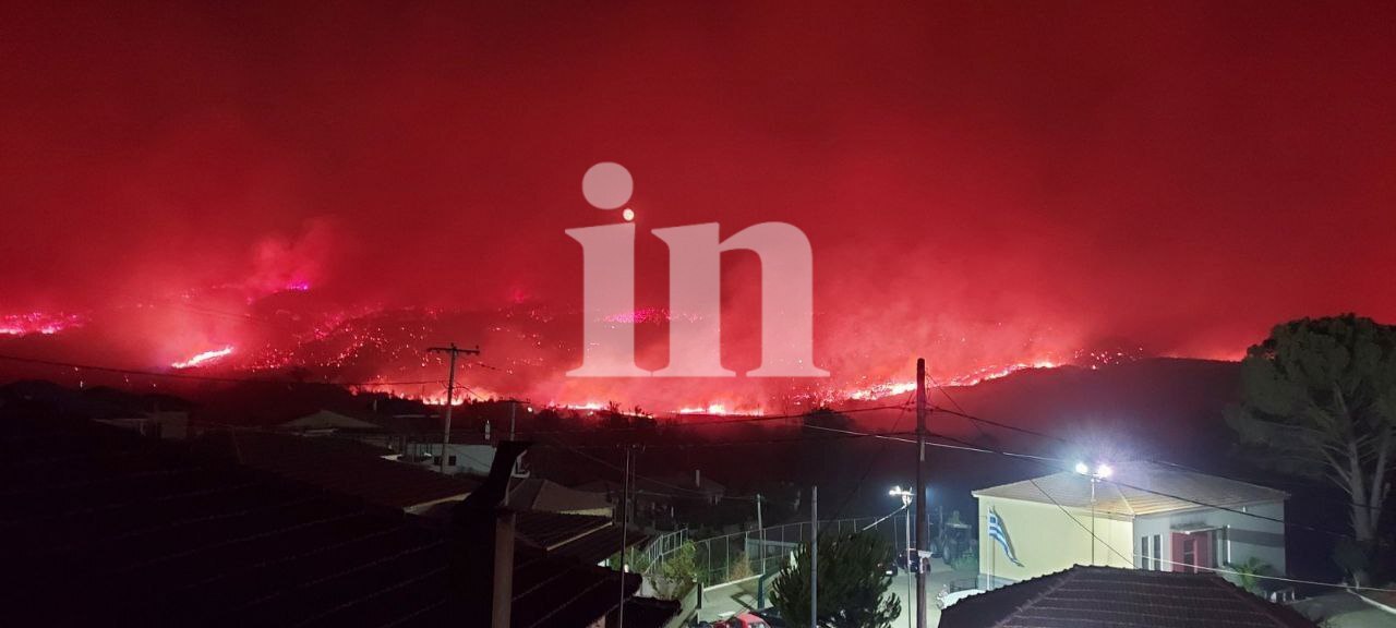 Συγκλονιστική εικόνα από τη φωτιά στο Λατζόι Ηλείας