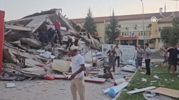 Φονικός σεισμός στην Τουρκία – Αισθητός σε νησιά του Αιγαίου