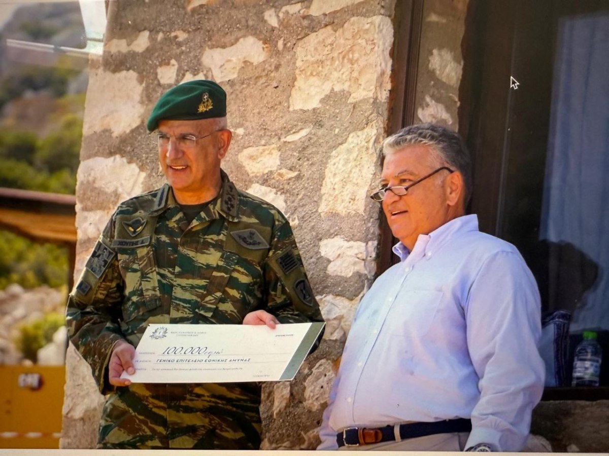 Παρουσία του Αρχηγού ΓΕΕΘΑ η έναρξη κατασκευής ξενώνων για τα στελέχη των ΕΔ στη Ρω, μία δωρεά του Κωνσταντίνου Τσουβελεκάκη