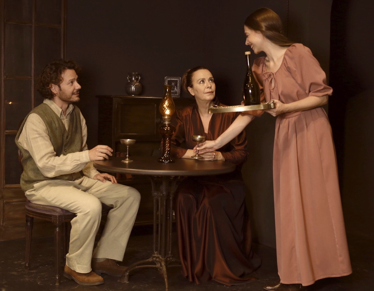 Οι «Βρικόλακες» επιστρέφουν στο θέατρο Radar