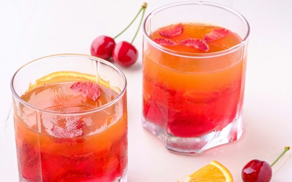 Δύο συνταγές για homemade αναψυκτικά