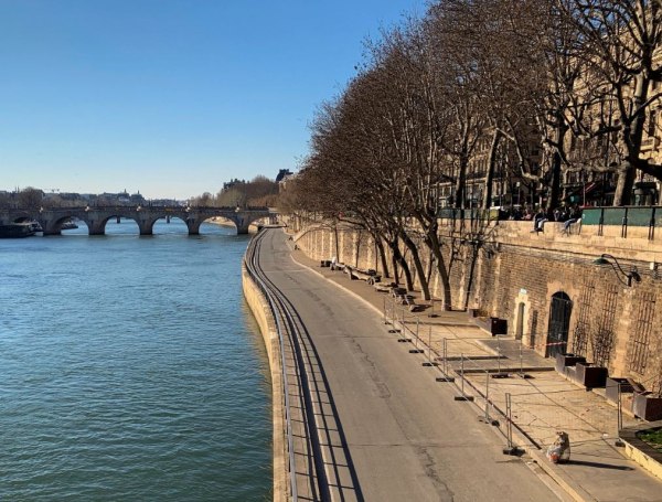 Τέσσερις σοροί εντοπίστηκαν στον Σηκουάνα – Στα χέρια της αστυνομίας ύποπτος