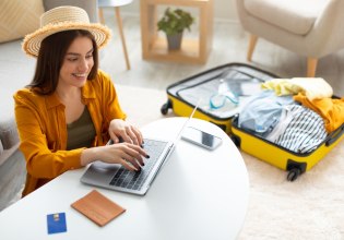 Για λίγες μέρες ακόμη οι πιο δυνατές καλοκαιρινές εκπτώσεις στο SHOPFLIX.gr