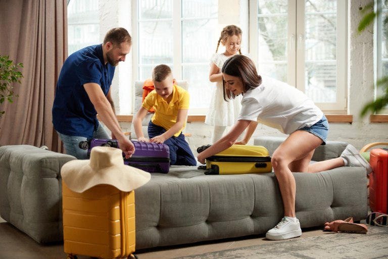 Βαλίτσα: Πώς θα επιλέξετε την κατάλληλη για τις καλοκαιρινές διακοπές