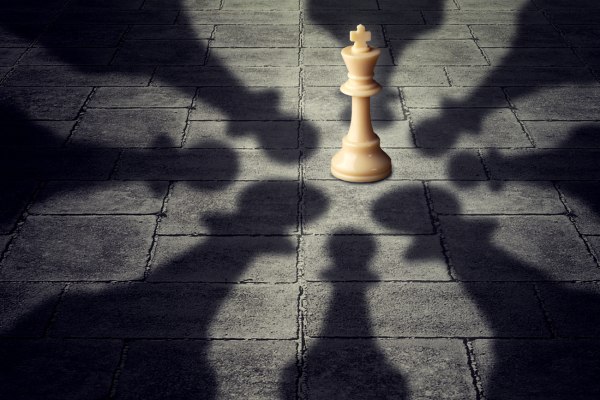 Κυβέρνηση σε πολιορκία