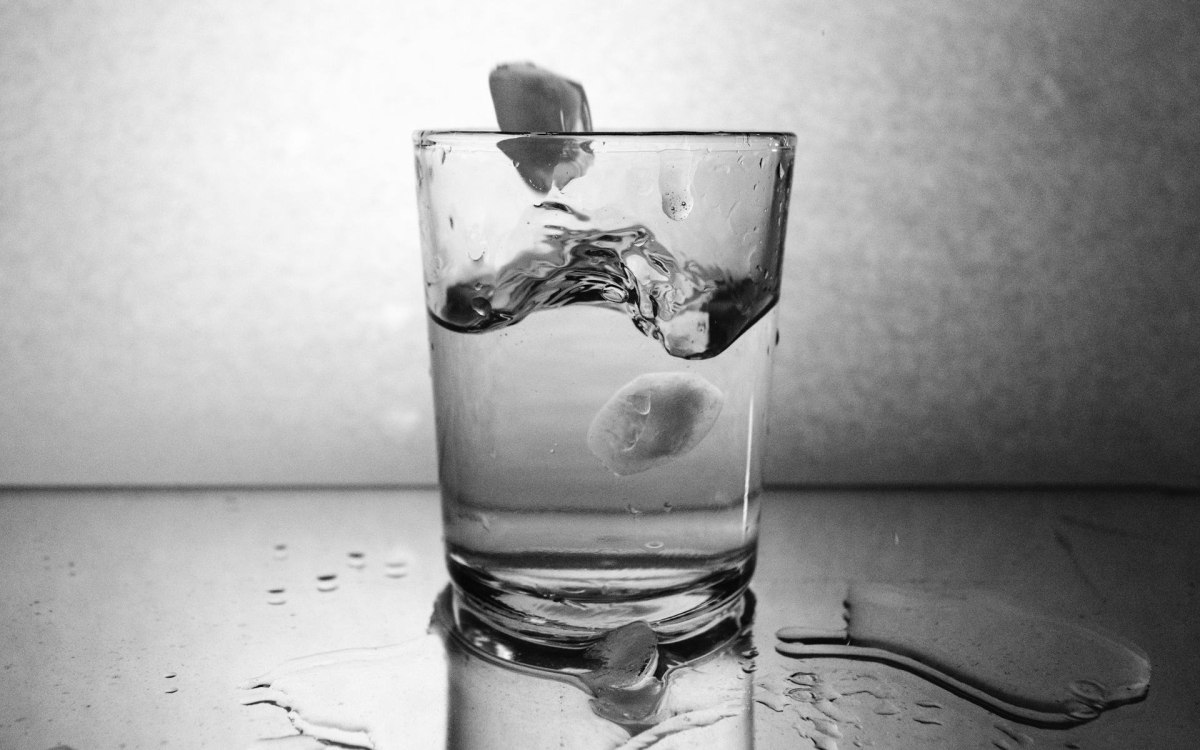 Θα πλήρωνες 22 ευρώ για ένα μπουκάλι νερό;