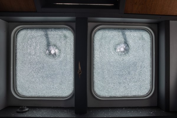 Η SOS Méditerranée καταγγέλλει επίθεση με πυρά από τη λιβυκή ακτοφυλακή και σιγή ασυρμάτου από πλοίο του ΝΑΤΟ