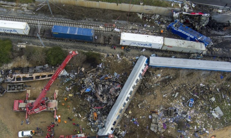 Η «συνάντηση της Σκιάθου», η πολυπληθής «Ομάδα Αλήθειας» και ο εκλογικός σχεδιασμός 2023 αποκαλύπτουν την μεθόδευση για το «μπάζωμα στα Τέμπη»