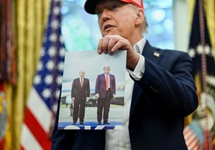 Ουκρανία: Αυτόγραφο του Τραμπ στον Πούτιν και… δυσαρέσκεια για τον βομβαρδισμό αμερικανικού εργοστασίου