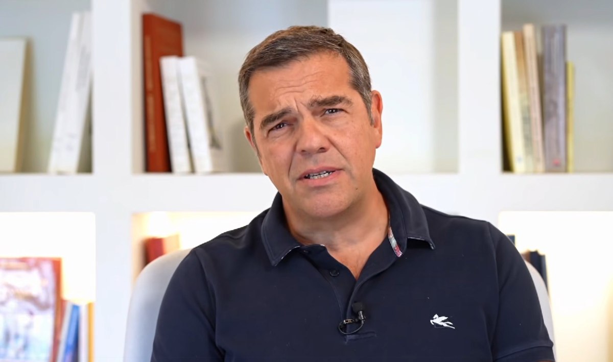 Τσίπρας για Σαντορινιό: Περήφανος που δώσαμε πλάι-πλάι τη μάχη για την απαλλαγή από τη μνημονιακή επιτροπεία