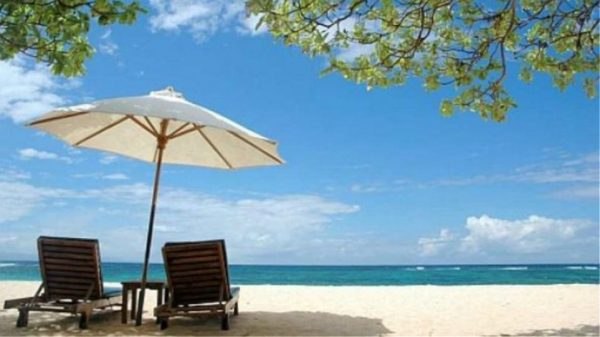 Greece: Paradise for Tourists, Off-Limits for Many Locals