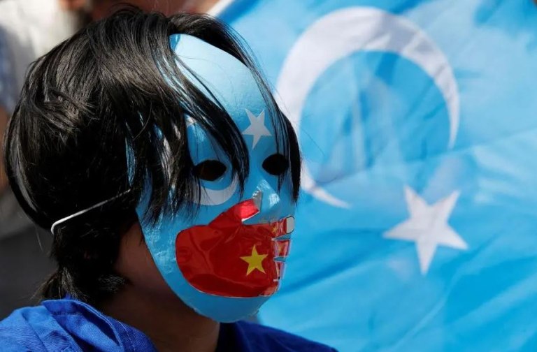 Ο αεροπορικός «δρόμος του μεταξιού» από την Κίνα στην Ευρώπη και οι Ουιγούροι