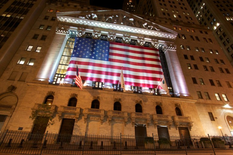 Wall Street: Τα στοιχεία για την απασχόληση κρίσιμα για την «υγεία» της αμερικανικής οικονομίας
