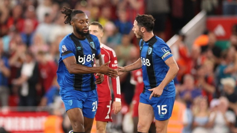 Συνελήφθη ΑμεΑ οπαδός της Λίβερπουλ για ρατσιστική επίθεση στον Σεμένιο (vid)