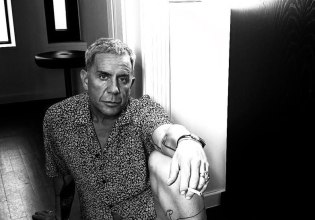 Γιώργος Μαζωνάκης: Νέες εξελίξεις στην υπόθεση του τραγουδιστή – Θα καταθέσει μηνύσεις