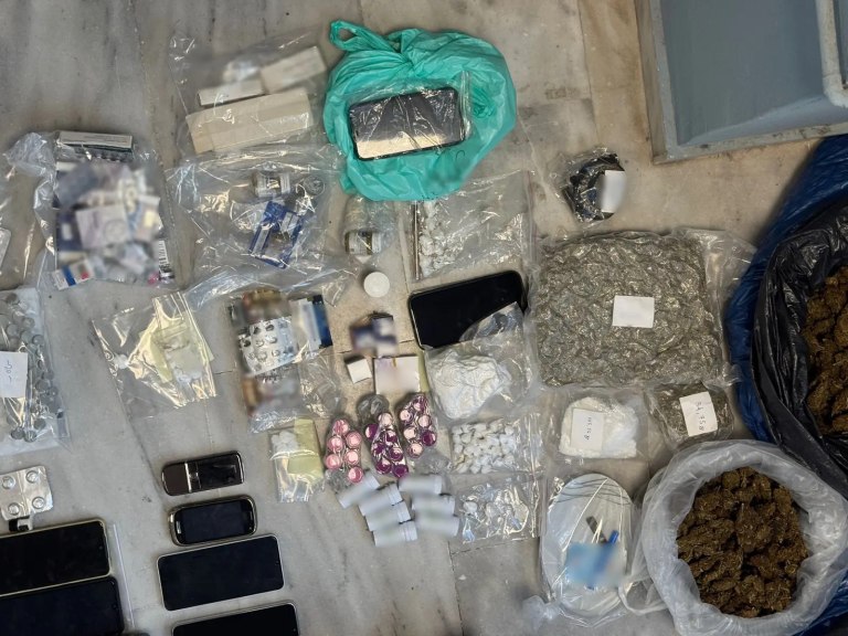 Κρητική μαφία: «Ο Θεός κατέει ήντα μου ’χεις κάνει…» – Η συνομιλία με τον αστυνομικό και οι υποψίες για την τηλεφωνική γραμμή