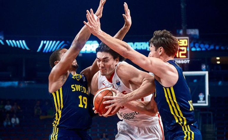 Τουρκία – Σουηδία 85-79: Τα βρήκε σκούρα, αλλά πέρασε στους «8» η ομάδα του Αταμάν (vid)