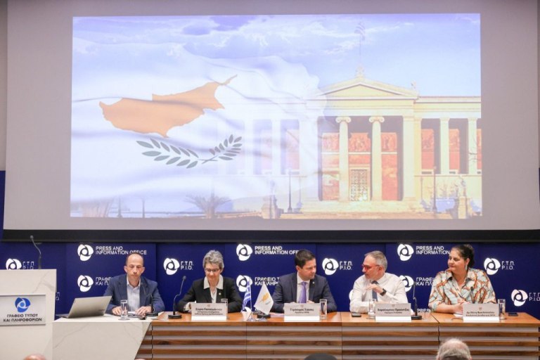 Το ΕΚΠΑ στην Κύπρο: Ένα νέο ορόσημο για την τριτοβάθμια εκπαίδευση – Πρόσκληση για φοίτηση σε 5 Τμήματα