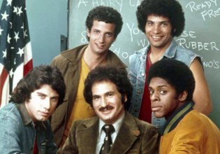 Ο Τζον Τραβόλτα δέχτηκε σκληρή κριτική για την σειρά «Welcome Back, Kotter» – «Τον μετατρέπεις σε ηλίθιο»