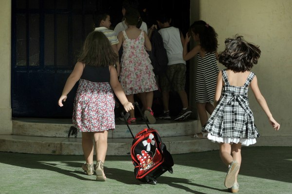 Σχολεία: Εγκατάλειψη και ακατάλληλες υποδομές εγκυμονούν κινδύνους για τα παιδιά