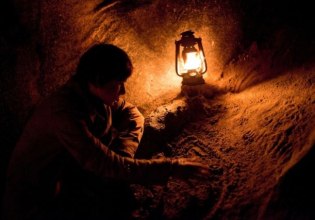 Λάρισα: Θρίλερ στη Λάρισα με εγκλωβισμένο άνδρα σε σπηλιά – Έψαχνε λίρες μαζί με άλλους τρεις