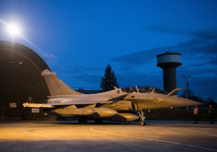 Η Γαλλία στέλνει Rafale στην Πολωνία – Μακρόν: Θα συμβάλουν στην προστασία της ανατολικής Ευρώπης