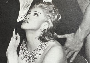 Μπορούν οι ποπ σταρ να κάνουν σεξ; Από τη Μαντόνα στη Σαμπρίνα Κάρπεντερ, ο πουριτανισμός επαναλαμβάνεται