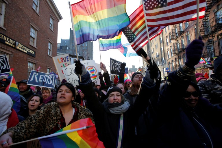 Η Αμερική δεν είναι πλέον ασφαλής: Τα ΛΟΑΤΚΙ+ άτομα αναζητούν καταφύγιο στον Καναδά
