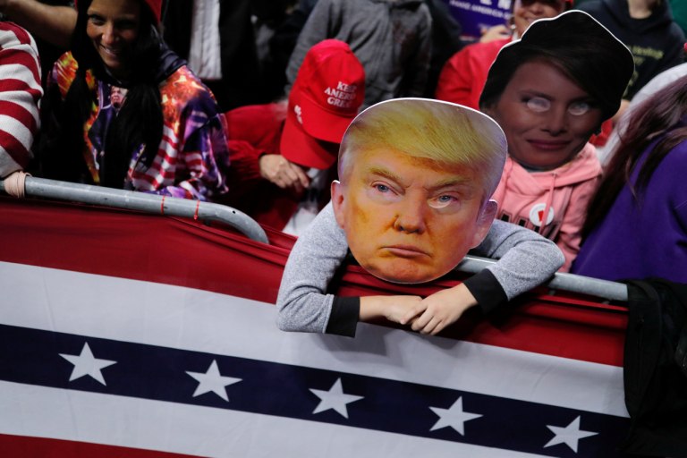 «Και οι δύο καλοί φίλοι του Έπσταϊν»: Σάλος στα social media με ανάρτηση του Τραμπ για τον Γούντι Άλεν