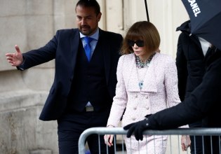 Η Άννα Γουίντουρ δεν πληγώθηκε με την καρικατούρα της στην ταινία «Ο διάβολος φοράει Prada»