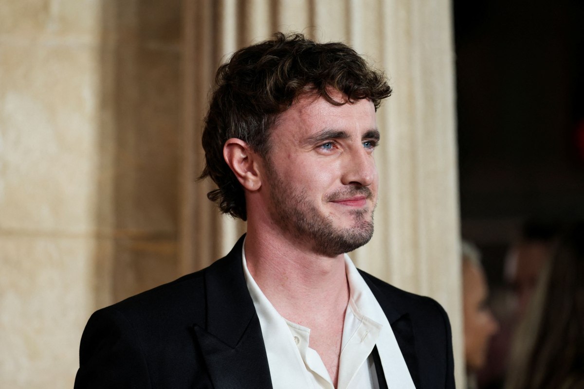 Ο Πολ Μέσκαλ αναλαμβάνει ρόλους «ανεξάρτητα από τη σεξουαλικότητα»