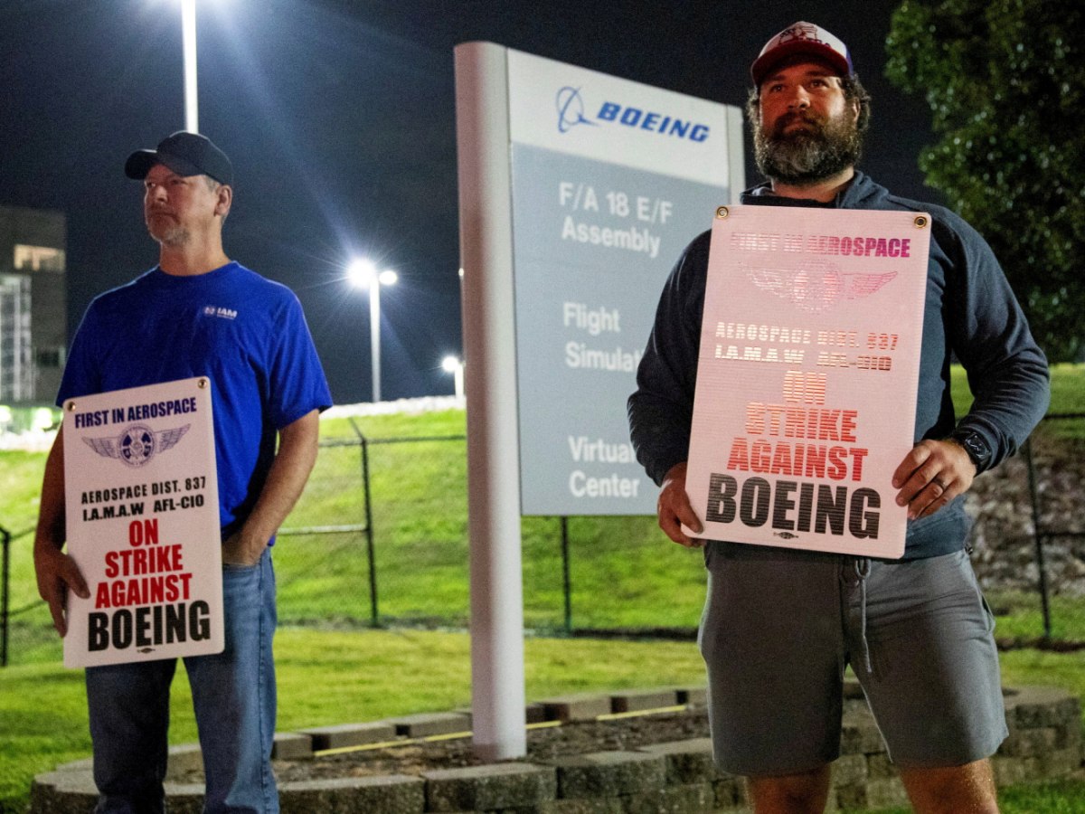 Boeing Defense: Με νέες προσλήψεις απαντά στην απεργία – Εξετάζει να αντικαταστήσει μέλη του συνδικάτου